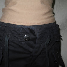 Load image into Gallery viewer, Lea Fashion buckled cargo pants (W28)

