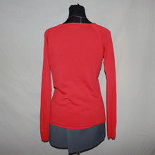 Load image into Gallery viewer, Sfera red v-cut cardigan (S)
