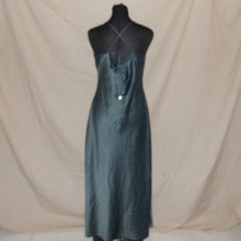 Load image into Gallery viewer, Niss Shop satin type halter long dress (M)
