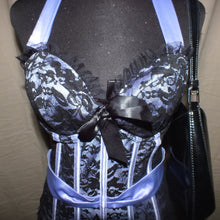 Load image into Gallery viewer, Ann Summers laced purple floral corset (M)
