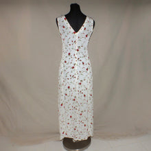 Load image into Gallery viewer, White floral v-cut slit midi dress (S)
