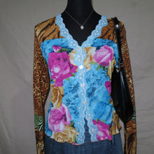 Load image into Gallery viewer, Floral cheetah print mesh button up top (S)
