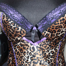 Load image into Gallery viewer, Leopard purple patterned corset (S)
