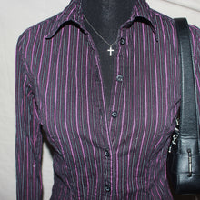 Load image into Gallery viewer, Burgundy pinstripe button-up top (S)
