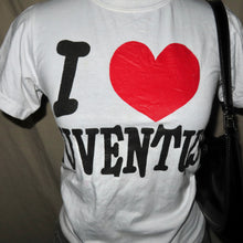 Load image into Gallery viewer, &quot;I ♥️ Juventus&quot; graphic white tee (XS)
