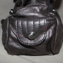 Load image into Gallery viewer, Vintage Guess metallic logo shoulder bag
