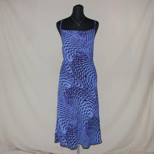 Load image into Gallery viewer, Amaranto maxi dress (M)
