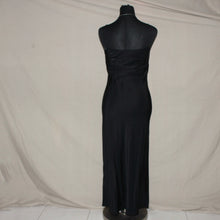 Load image into Gallery viewer, Black basic long dress (XS)
