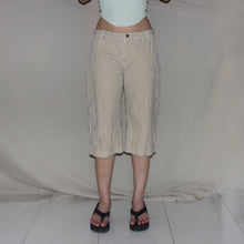 Load image into Gallery viewer, Butter yellow stripped capri (S/M)
