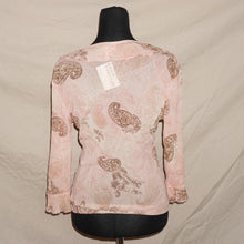 Load image into Gallery viewer, Floral peach colored v cut mesh top (S)

