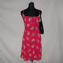 Load image into Gallery viewer, Red floral mesh fabric midi dress (XS)
