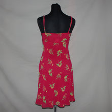 Load image into Gallery viewer, Red floral mesh fabric midi dress (XS)
