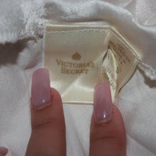 Load image into Gallery viewer, Vintage Victoria's Secret off white slip dress (S)
