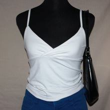 Load image into Gallery viewer, Glassons white tank top (XS/)
