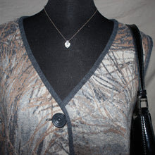 Load image into Gallery viewer, Camo button up vest (M)
