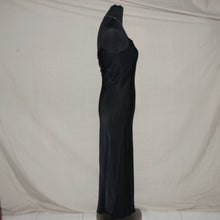 Load image into Gallery viewer, Black basic long dress (XS)
