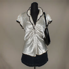Load image into Gallery viewer, Review Australia satin type ruffled top (M)
