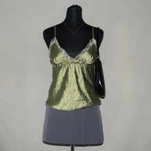Load image into Gallery viewer, Green satin type laced tank (M)
