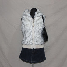 Load image into Gallery viewer, Black and white pattern fur zip up hooded vest (S)
