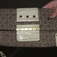 Load image into Gallery viewer, Vintage Guess monogram buckle pruse bag
