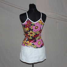 Load image into Gallery viewer, Floral patterned tank top (S)
