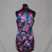 Load image into Gallery viewer, Printed mini dress (M)
