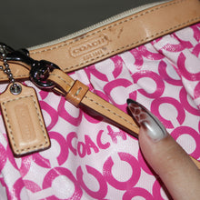 Load image into Gallery viewer, Vintage Coach Leah opt pink wristlet

