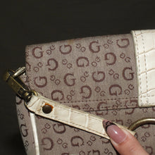 Load image into Gallery viewer, Vintage Guess monogram buckle pruse bag
