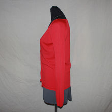 Load image into Gallery viewer, Sfera red v-cut cardigan (S)
