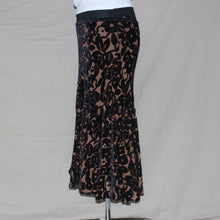 Load image into Gallery viewer, Charlie Brown midi skirt (M/L)

