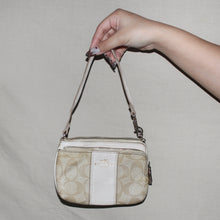 Load image into Gallery viewer, Vintage Coach beige leather small wristlet
