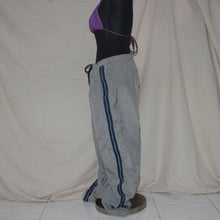 Load image into Gallery viewer, Vintage Nike balloon joggers (XL)
