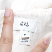 Load image into Gallery viewer, River Island dirty white (M)
