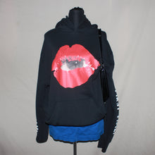 Load image into Gallery viewer, Kid Laroi 2022 merch graphic hoodie (L)
