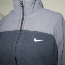 Load image into Gallery viewer, Nike two toned swish zipped up jacket (S)
