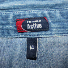 Load image into Gallery viewer, Denim type collared button up polo (M)
