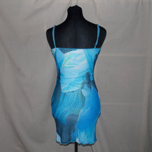 Load image into Gallery viewer, Princess Polly floral blue dress ((S)
