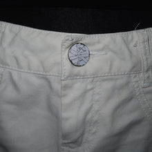 Load image into Gallery viewer, White low waisted denim skirt (W28)
