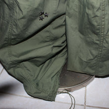 Load image into Gallery viewer, Blanco low waisted cargo (L)
