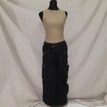 Load image into Gallery viewer, Lea Fashion buckled cargo pants (W28)
