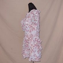 Load image into Gallery viewer, Floral ruched v-cut midi dress (S)
