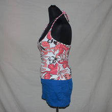 Load image into Gallery viewer, Floral patterned halter top (S)

