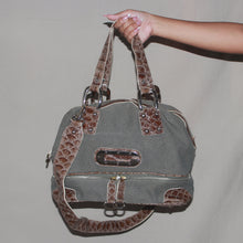 Load image into Gallery viewer, Vintage Guess buckle bag
