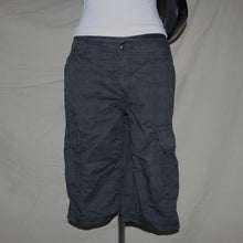 Load image into Gallery viewer, Gingham patterned dark gray cargo jorts (XS)

