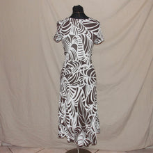 Load image into Gallery viewer, Phase eight leaf patterned midi dress (M)
