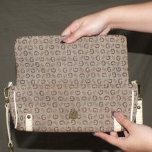 Load image into Gallery viewer, Vintage Guess monogram buckle pruse bag
