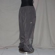 Load image into Gallery viewer, Nike taupe drawstring jogger (L)
