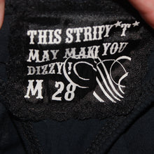 Load image into Gallery viewer, 2000s graphic black tank (S/M)
