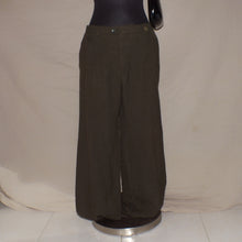 Load image into Gallery viewer, Vintage Burberry velvet green wide leg trousers (W33)
