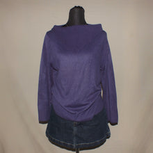Load image into Gallery viewer, Purple asymmetrical velvet type long sleeves (M)
